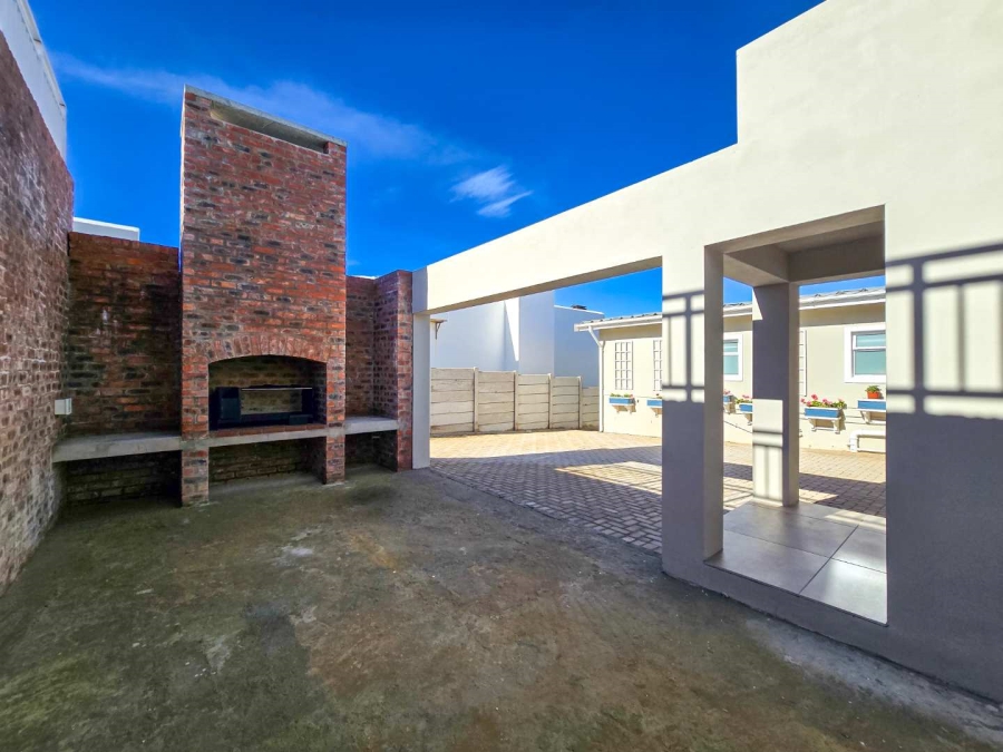 4 Bedroom Property for Sale in Jongensfontein Western Cape